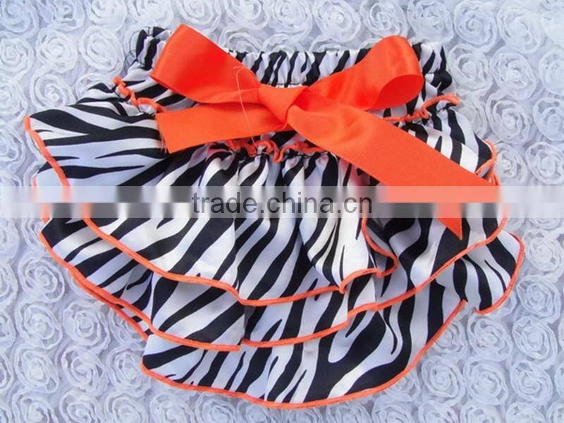Top quality Rand baby boutique clothes with bow / Halloween baby underwear /ruffle baby panties bloomer