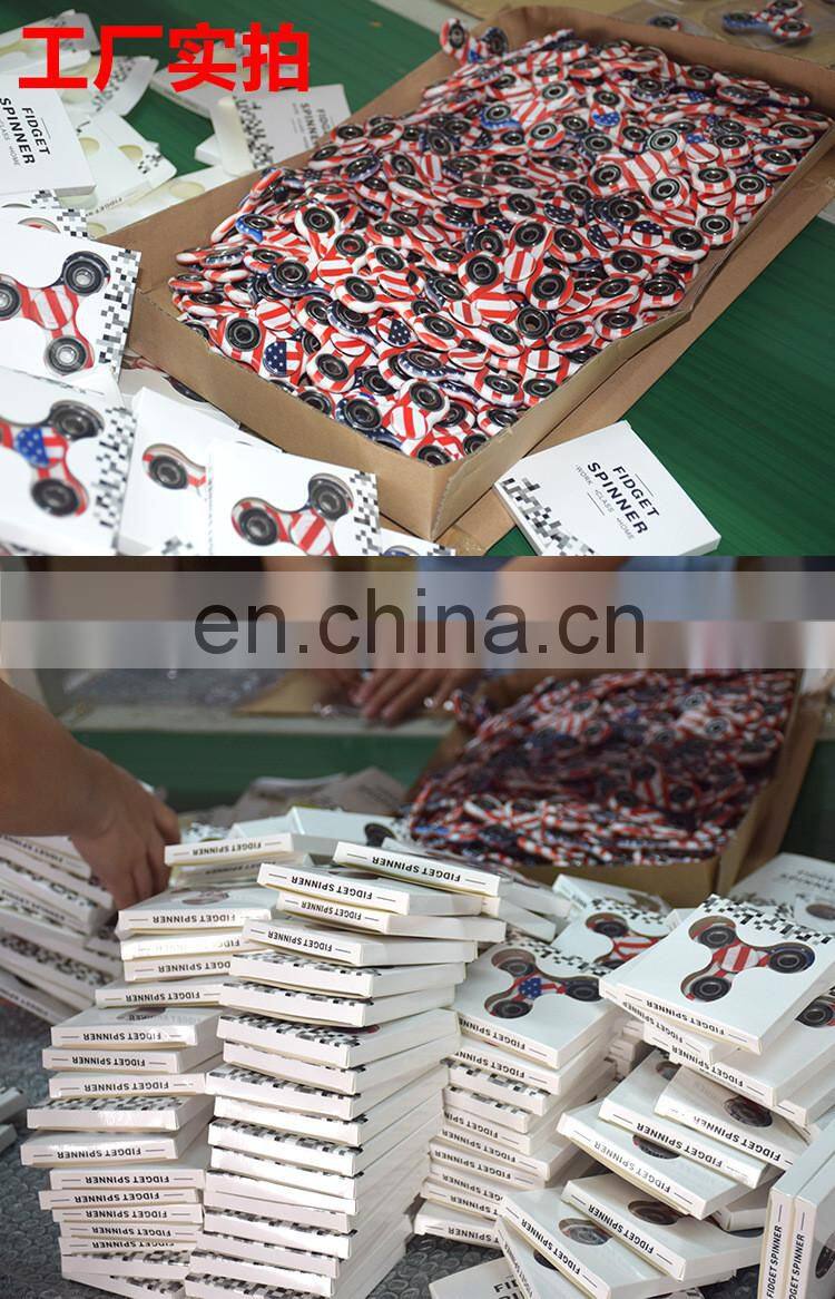 2017 Popular Stress Relase Stainless steel Plastic Bearing Glow Hand Fidget Spinner