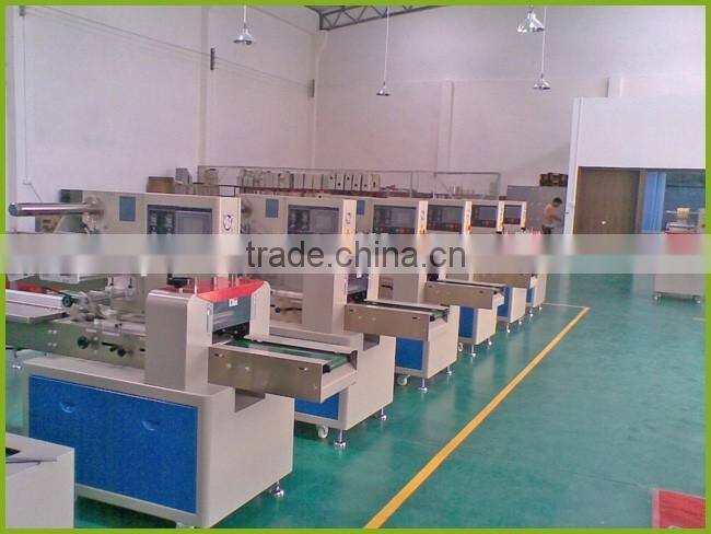 Top quality Peanut candy pillow type packing machine price