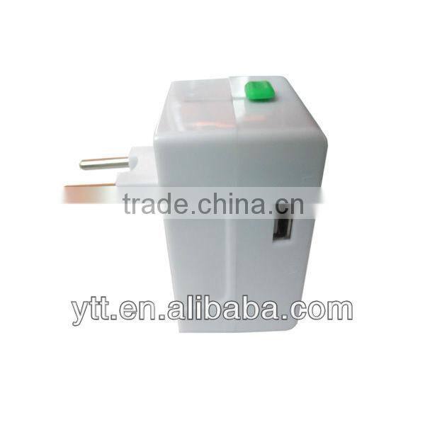 Worldwide Travel Adaptor With Usb Charger 5V 1A