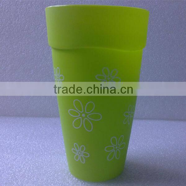 Innovative 450ml/16oz plastic drinking cup with wave shaped edge