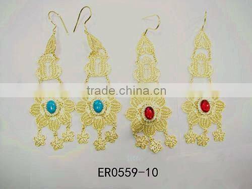 Indian traditional jewellery 14k gold earrings wedding souvenirs