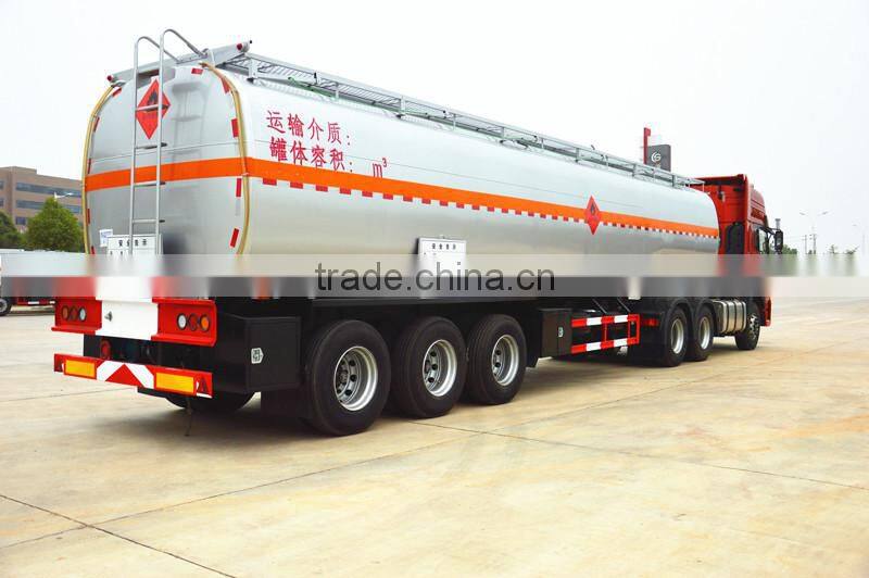 Tri-axle 50000 Liters Fuel Tank Trailer with Tractor