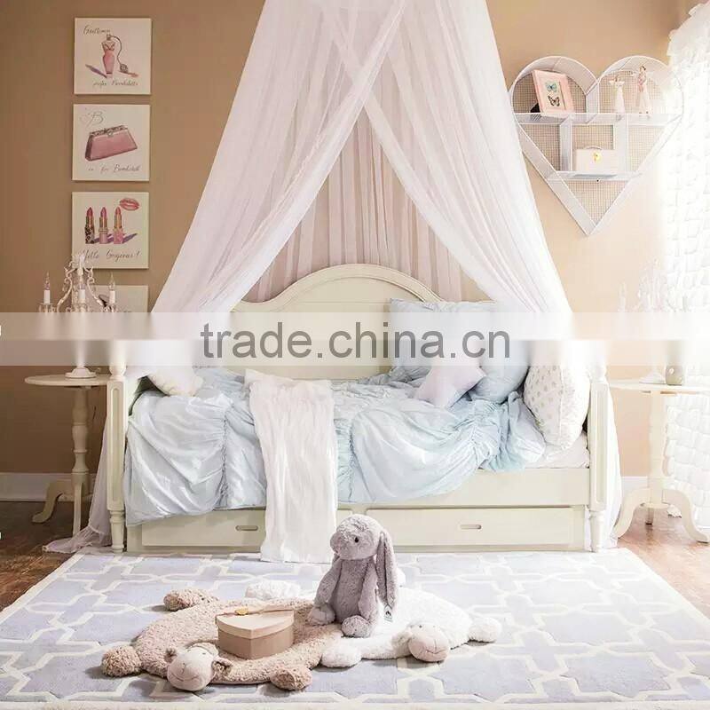 Princess Wonderland Luxury European Style Solid Wood Tufted Bed with Pure White Poster and Canopy BF11-02274e