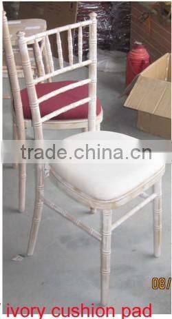 hot sale stackable UK style beech wood Banqueting Limewash chiavari chair
