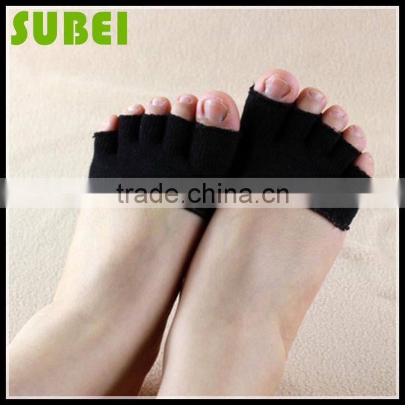 Hot sell lovers stealth crescent comfortable anti-bacterial cotton socks