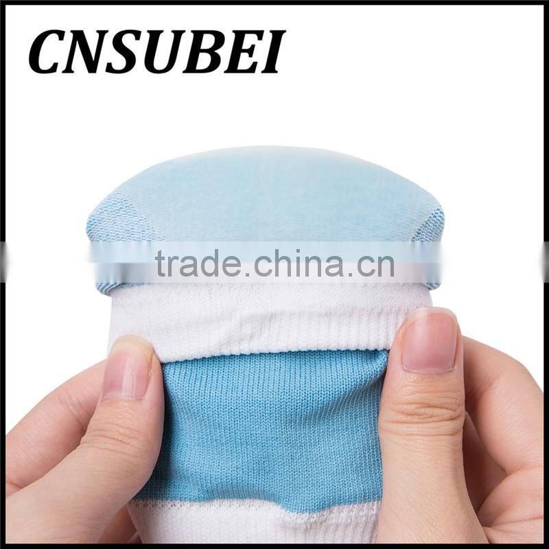 Gel foot moisture heel protector socks for foot care