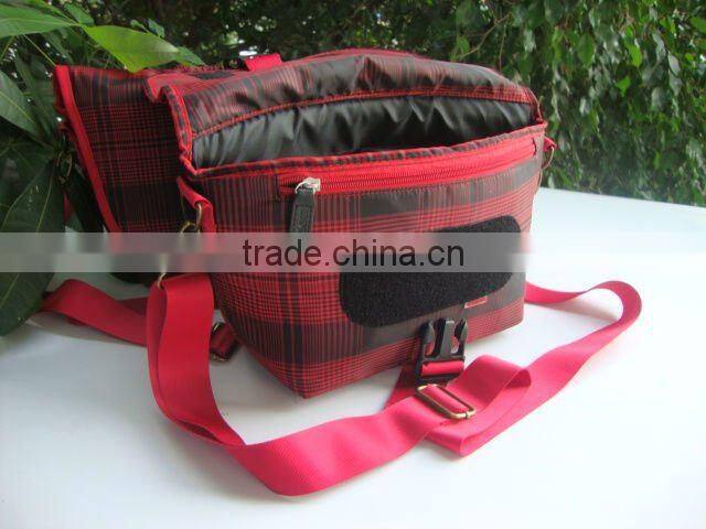 2016 New red and black Waterproof Nylon cross body bag cheap Camera Bag manufacturer camera tote bag