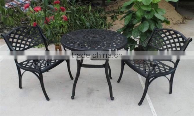 Cheap White Wrought Cast Iron outdoor table and chair