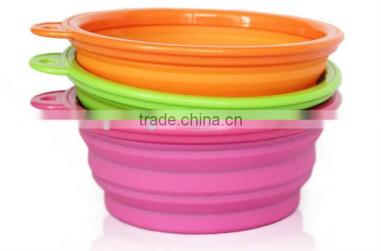 silicone collapsible dog travel bowl with a handle