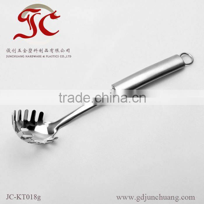Whole stainless steel heat resistant spaghetti spoon server