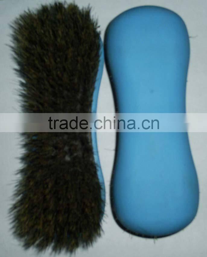 wooden block beastie brush horse grooming products