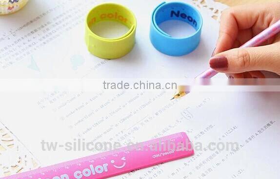 custom silicone wrist band ruler slap ruler