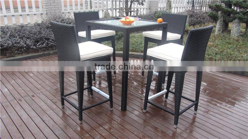 Outdoor/Indoor Furniture Rattan/Wicker Patio Bar Set