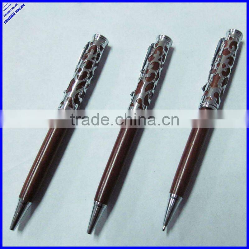 High quality 137mm length promotional wood pen