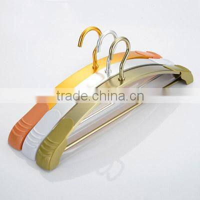 Hot selling cloth hanger with clips metal hanger bulk wholesale garment hanger