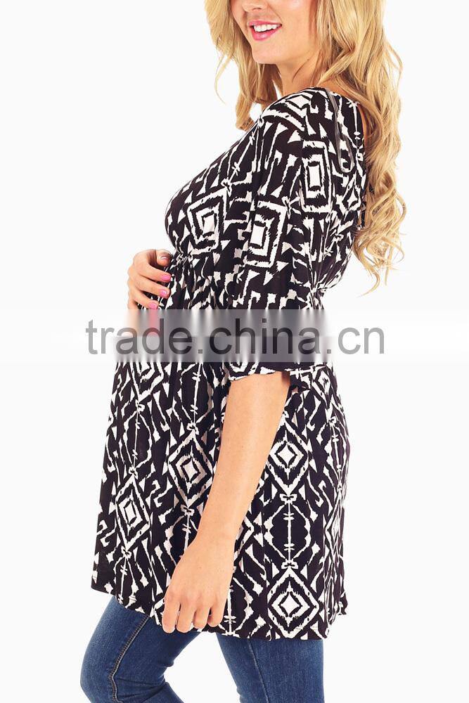 BLACK WHITE PRINTED OPEN BACK MATERNITY/NURSING TOP