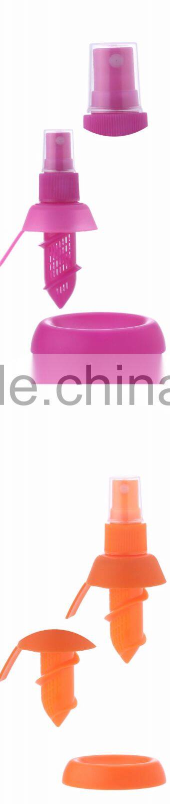 environmental protection clean with high quality plastic lemon squeezer