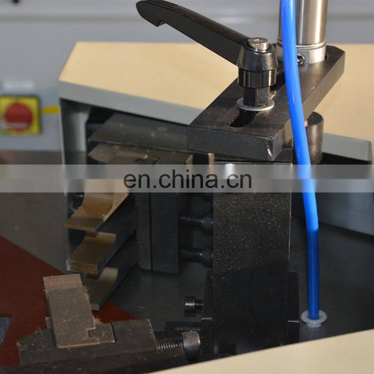 Aluminum corner crimping machine aluminium