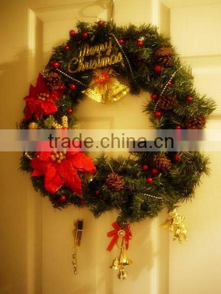 24 inch Decorated Red /Yellow/White Pine Sprinkle PET Wreath With Christmas Oranments