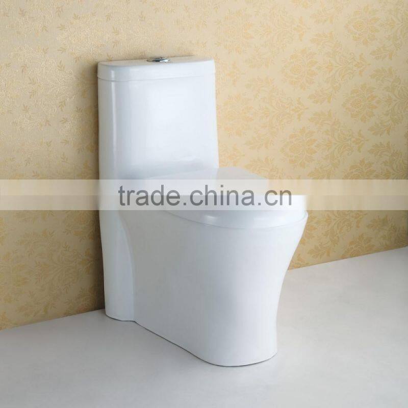 China Floor Mounted One Piece Ceramic Sanitary Ware WC