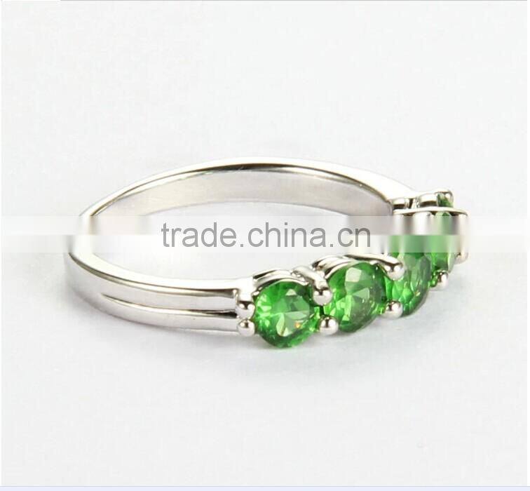 Wholesale Engagement Rings with a Green Stone