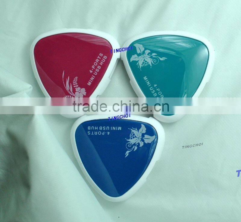 Plug-and-play 4 ports USB HUB)