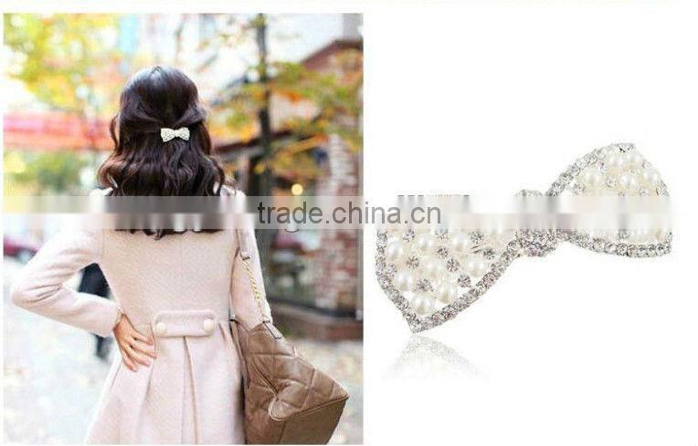 Luxurious rhinestone hair clip with pearl manufacturers China supplier BY 1879