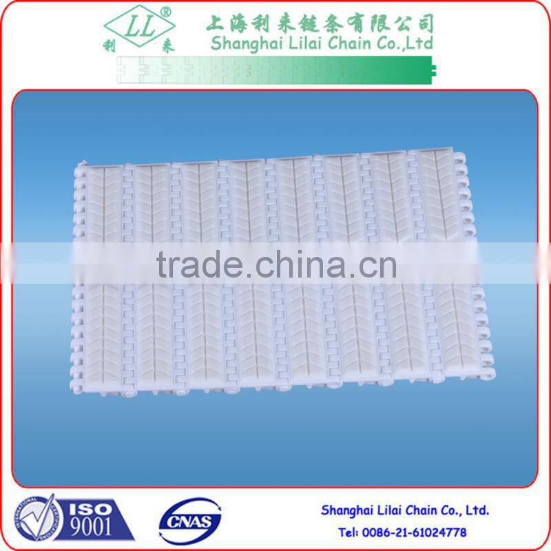 Flat rubber top plastic conveyor belt