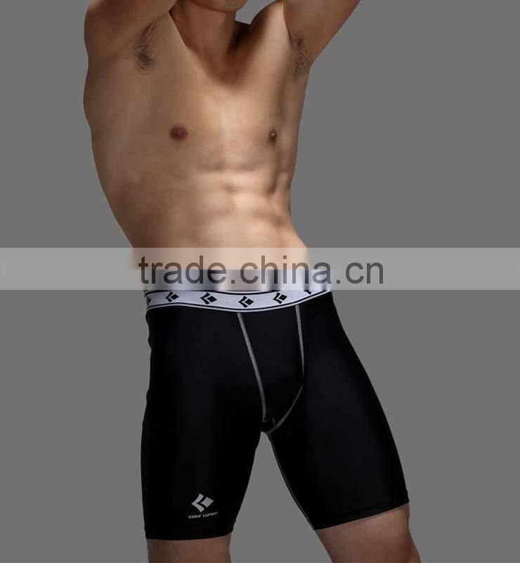 Elastic, light and comfortable quick-drying sportwear compression spring men shorts