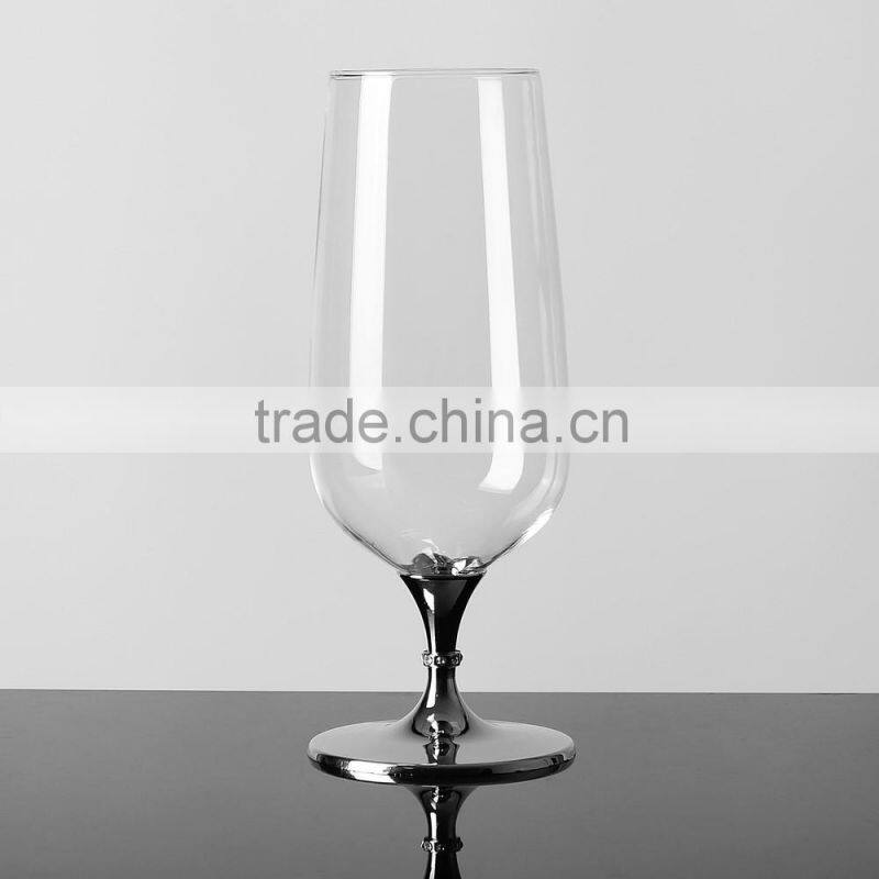 Clear handmade beer drinking glass set with metal stand