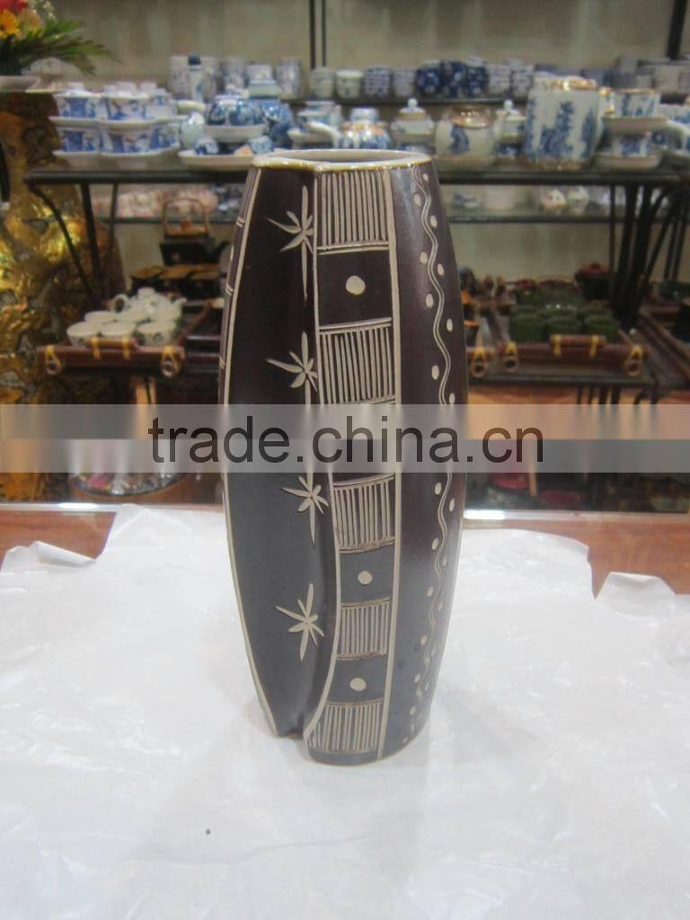 Unique design ceramic-porcelain vase from Vietnam