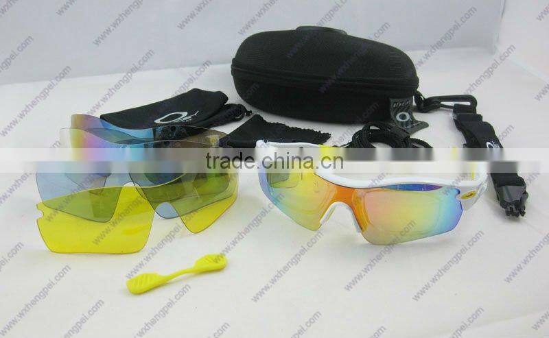Fashionable Interchangeable Sunglasses with UV400 protection