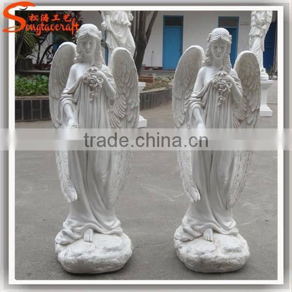 Latest design artificial Westen angel statue large garden fiberglass artificial saute