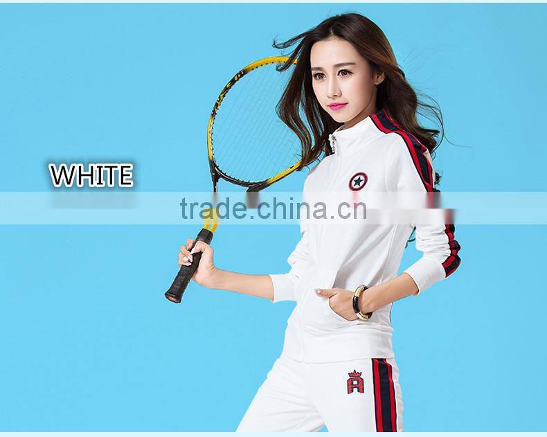 2015 fashionable high quality running l embroidered design women sportswear