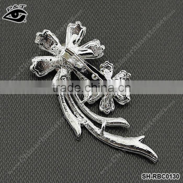 Rhinestone brooches Fashion design brooch for Dress clothing
