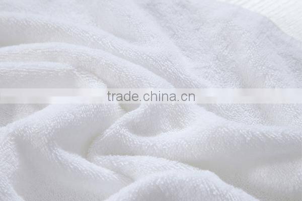 100% Cotton 16S 550gsm white plain design 70*140 hotel bath towel