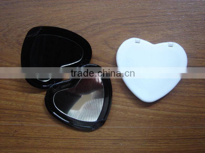 Plastic foldable heart shape makeup folding pocket comb