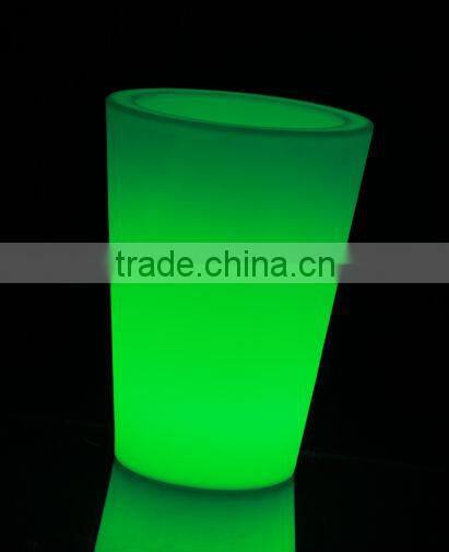 Rotational molded illuminated plastic pots