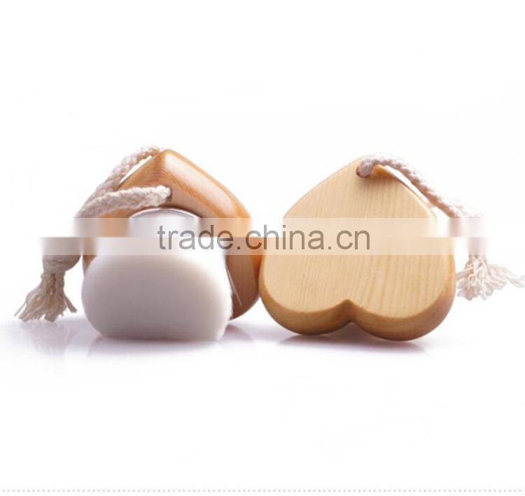 Heart-shaped Wood Handle Facial Cleaning Brush