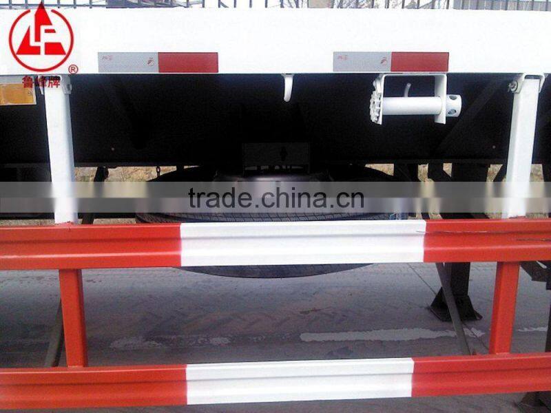 40 ton three axles Lowbed Semi-trailer for carrier heavy equipments and construction machinery