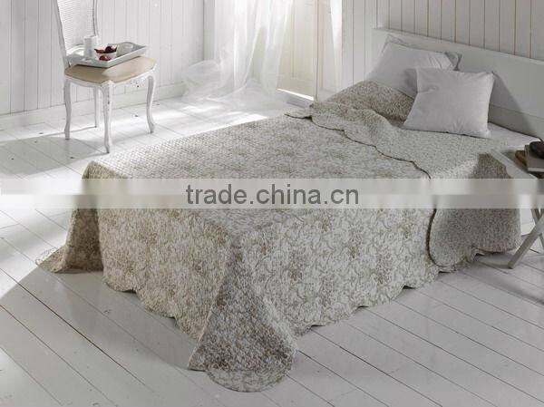 Colorful quilt for teenagers