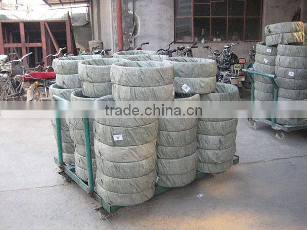 Concertina Barbed Weight Per Meter Uganda Hot Dipped Clips Razor Wire