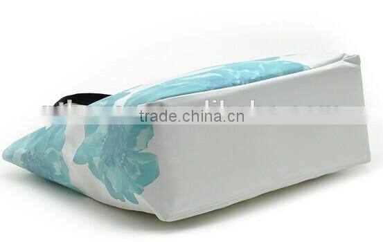 2016 fashion and beautiful large capacity waterproof hand bag