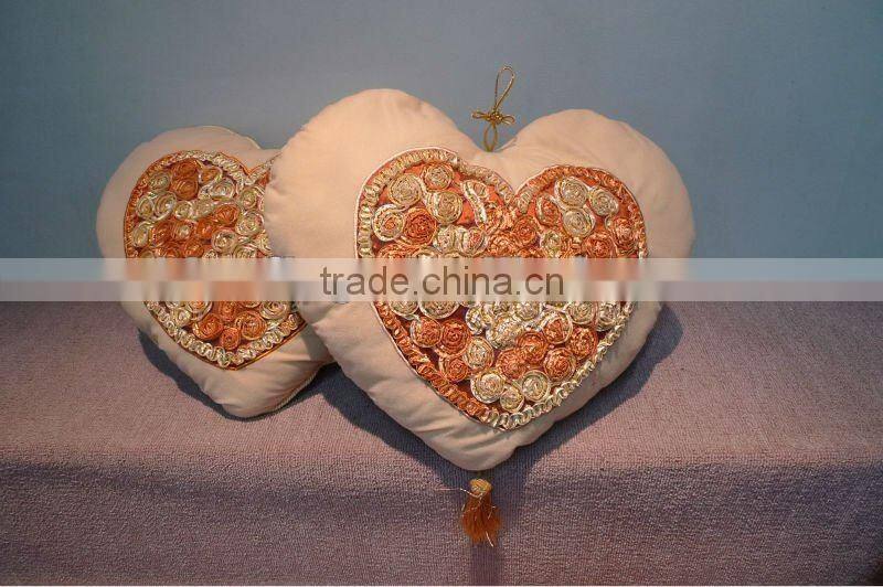 fashionable embroidery cushion