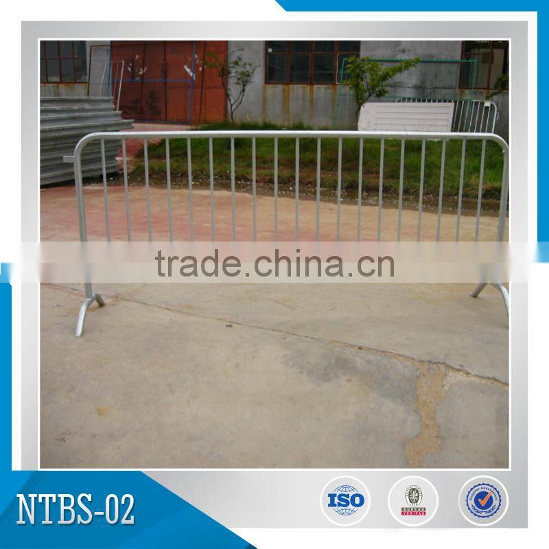 Portable Metal Duty Pedestrian Control Barrier For South America
