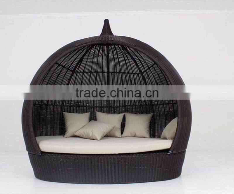 All Weather Wicker Garden Furniture Round Sun Lounge With Canopy