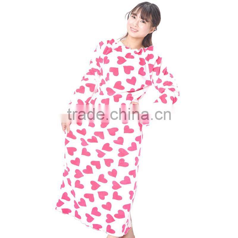 Heart printed women bathrobe