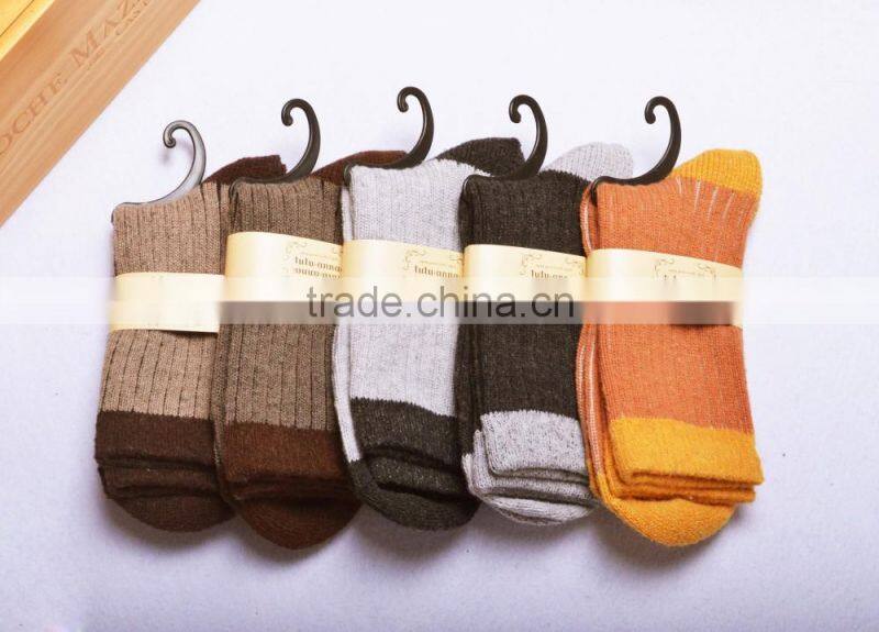 Fashion winter beautiful merino wool socks,new style women retro colorful socks wholesale