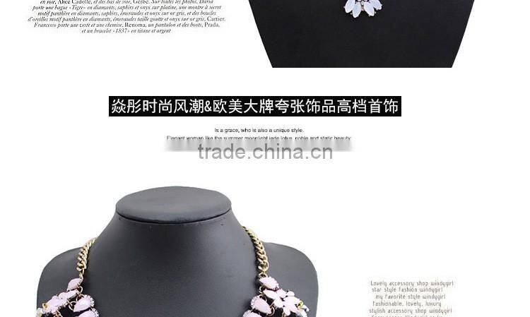 2016 Latest design flower shape elegant Natural bead stone necklace jewelry fashion ladies necklace